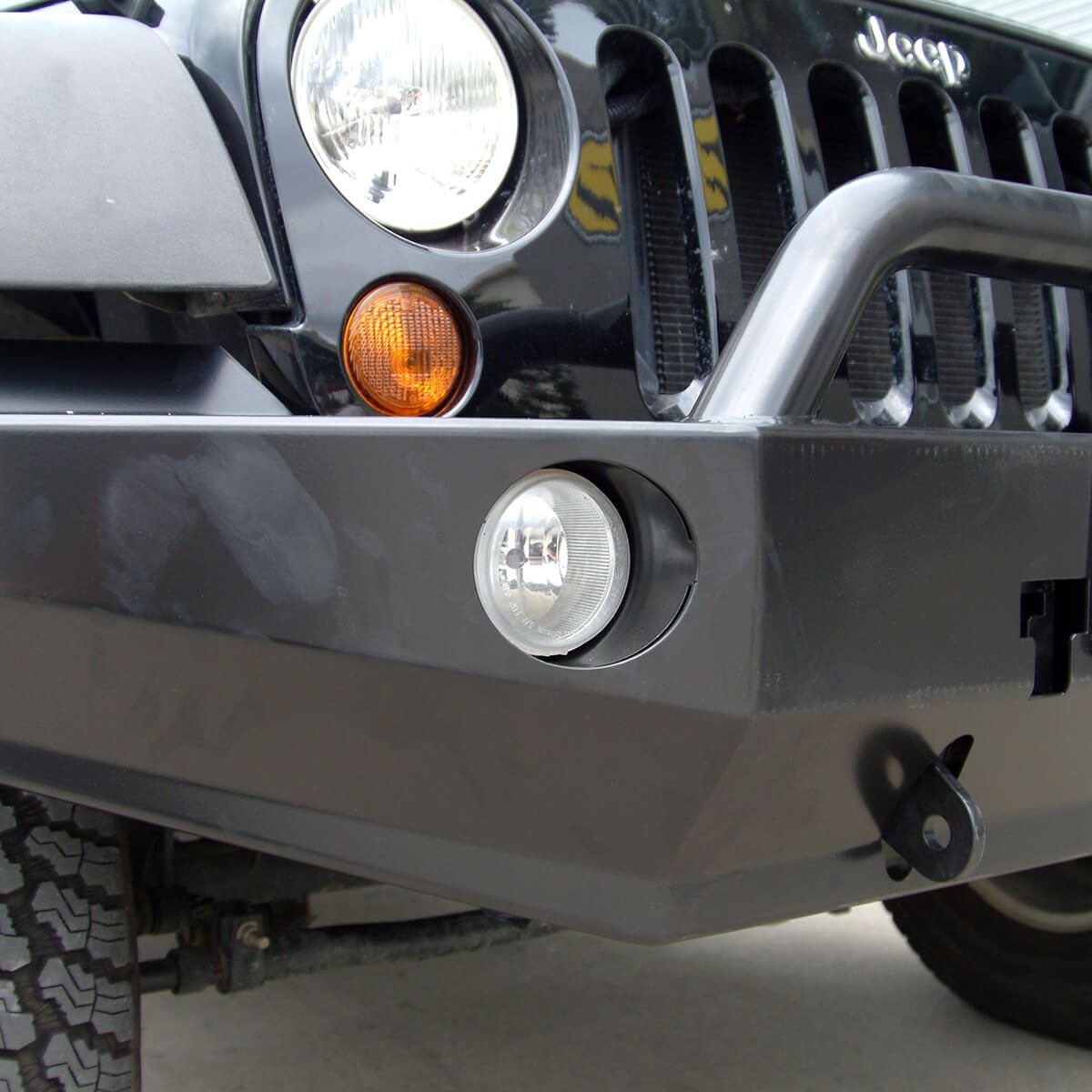 TJM EXPLORER HEAVY DUTY BUMPER BLACK STEEL