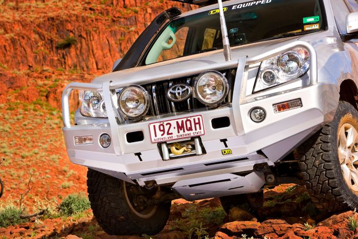 TJM SKID PLATE FRONT STEEL BLACK