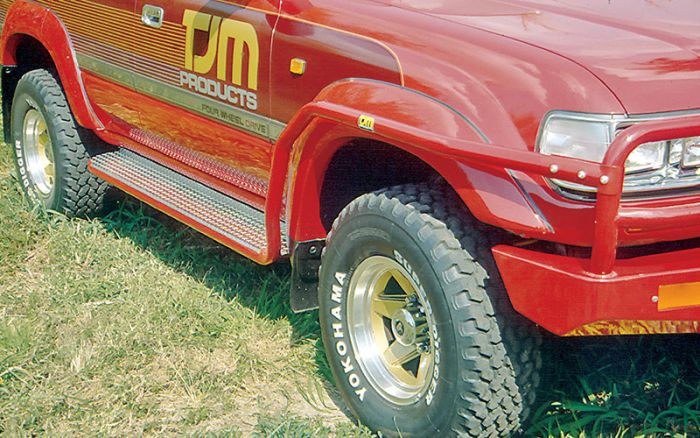 TJM SIDE BARS & STEPS STEEL BLACK 50MM