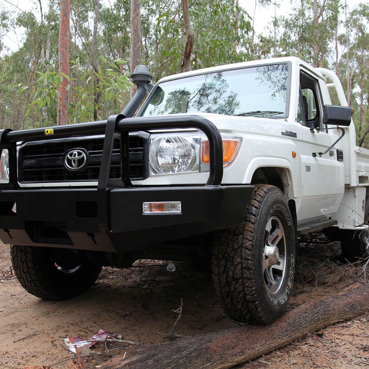 TJM TRADESMAN BUMPER BLACK STEEL