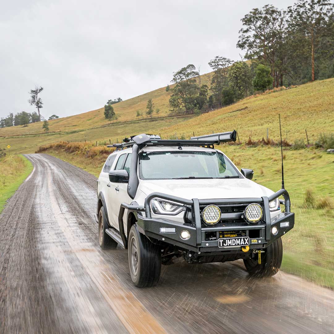 TJM OUTBACK HEAVY DUTY BUMPER BLACK STEEL