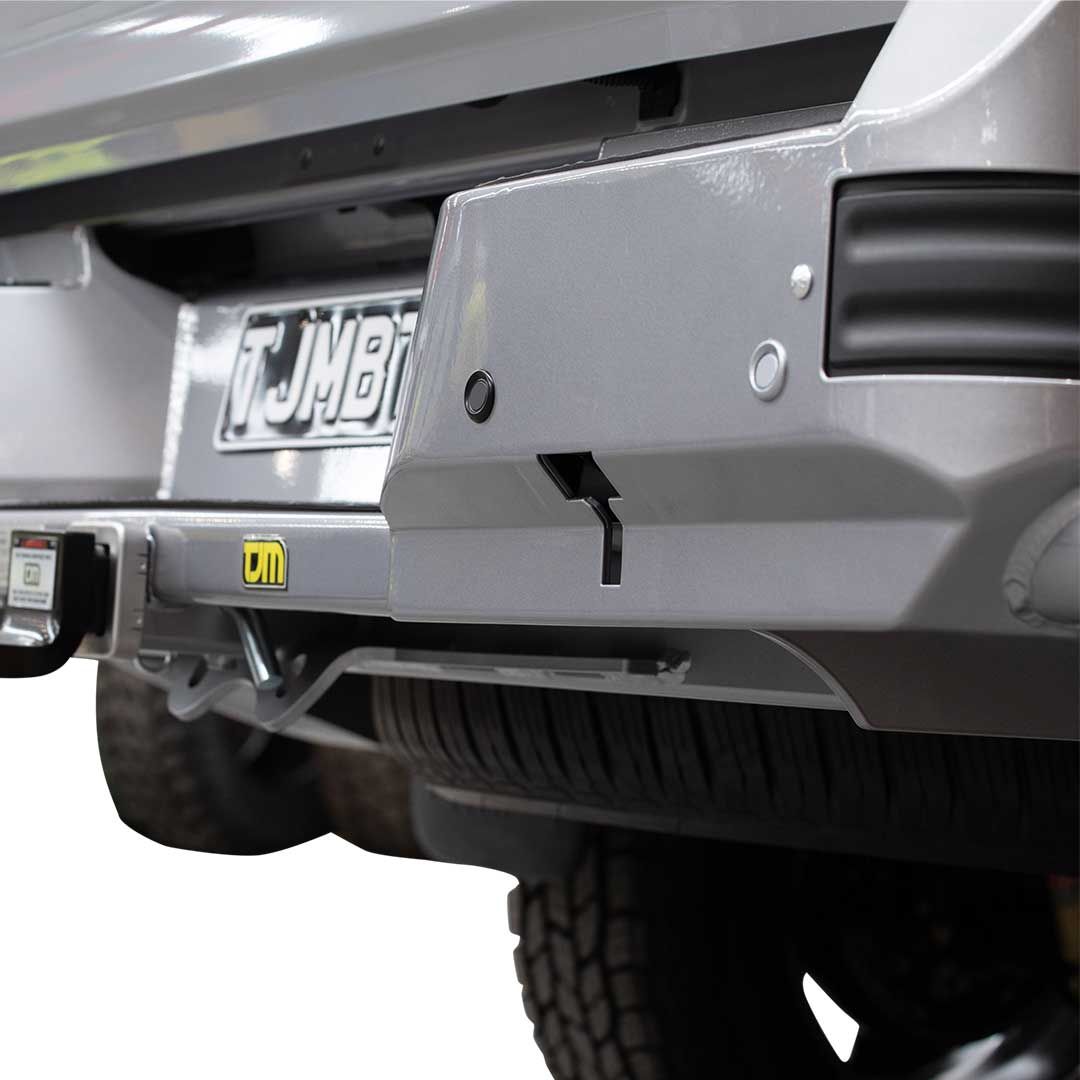 TJM RB6 REAR PROTECTION BUMPER STEP & TOWBAR BLACK STEEL