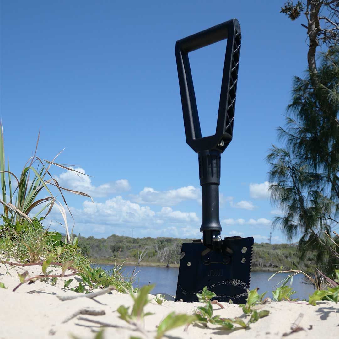 TJM FOLDING SHOVEL